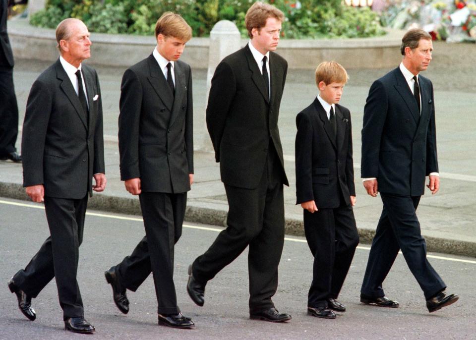 The Duke of Edinburgh, Prince William, Earl Spencer, Prince Harry and Prince Charles walk behind the coffin of Princess Diana at her funeral on 6 September 2018. [Photo: Getty]