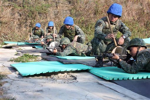 國軍部隊打靶訓練。（軍事發言人臉書/檔案照片）