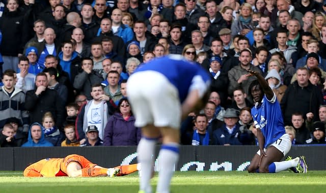 Tottenham goalkeeper Hugo Lloris collided with Everton striker Romelu Lukaku 