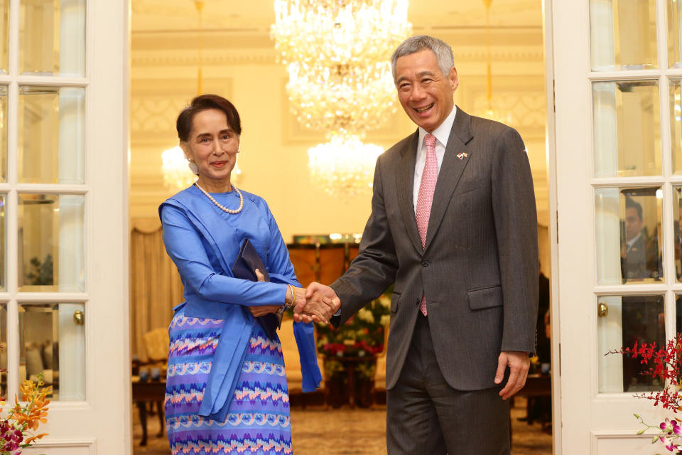 Aung San Suu Kyi visits Singapore