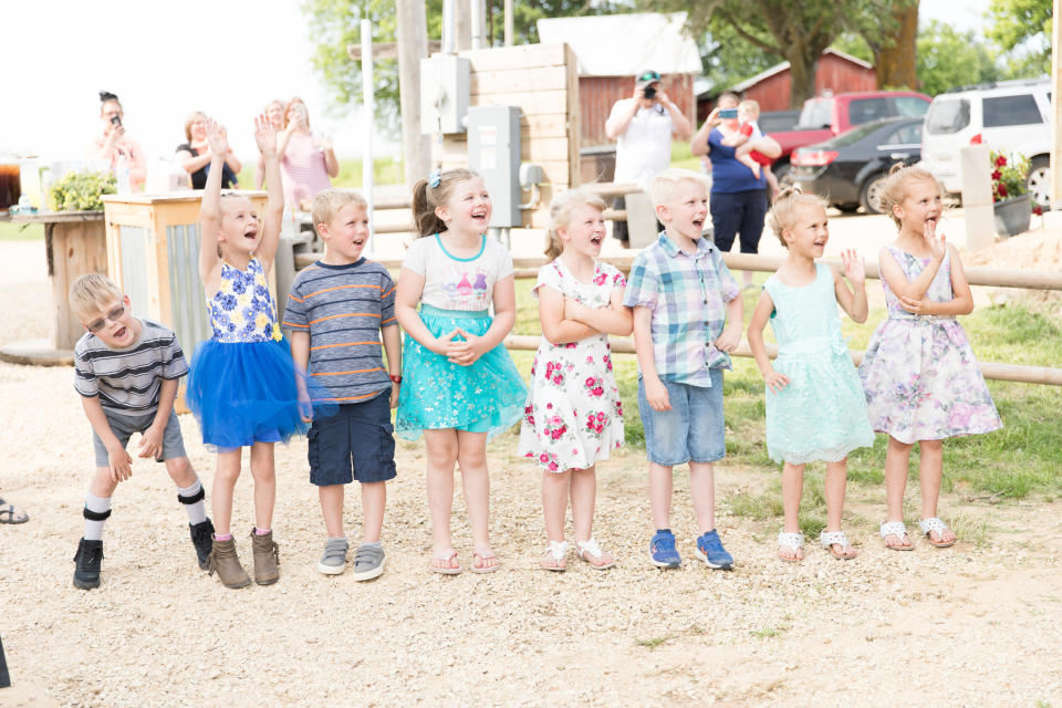 Sparta Southside Elementary surprise their teacher on her wedding day. (Photo: Andrea Marie Gasser)