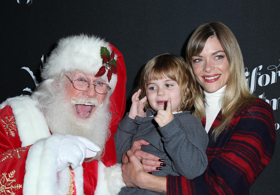 <p>The stars are already getting in the holiday spirit! The actress took her son James Newman to meet the North Pole’s main man at a California Christmas at the Grove in Hollywood on Saturday. (Photo: Parisa/Backgrid)<br><br></p>