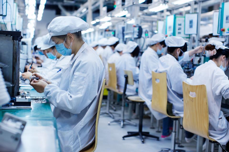 中國大陸因不易取得高階尖端晶片，學者坦言，在順利自行量產先進晶片前，至少得苦撐20年。(示意圖/Getty Images)