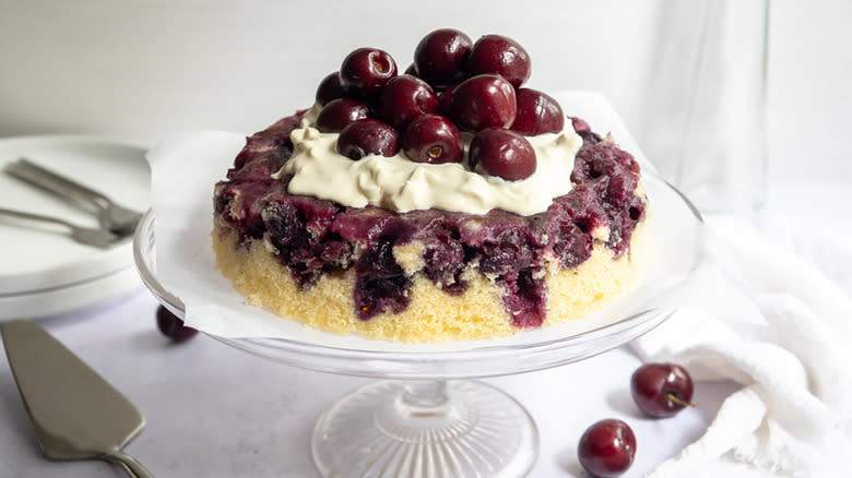 cherry upside down cake