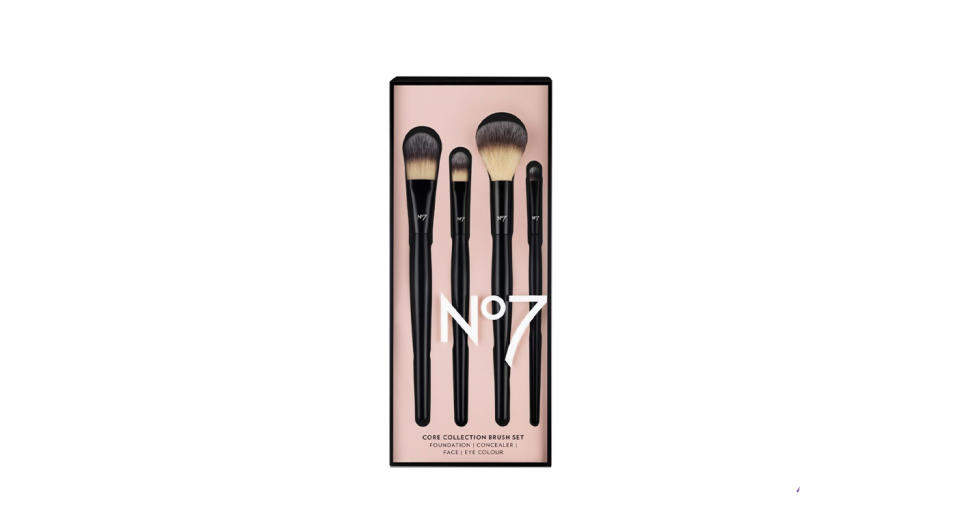 No7 collection brush set