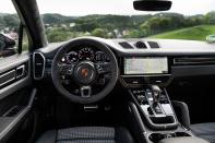 <p>2020 Porsche Cayenne coupe</p>