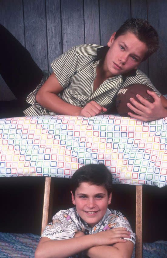 River y Joaquin Phoenix cuando eran pequeños, a mediados de los años 80.