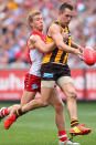 <p>Luke Hodge under pressure from Kieren Jack.</p>