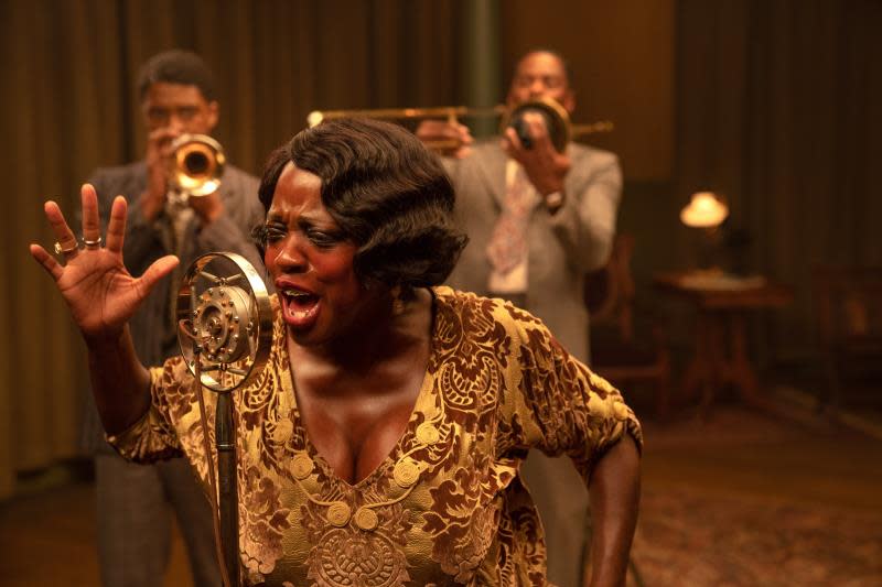 Viola Davis y Chadwick Boseman en la película de Netflix "Ma Rainey's Black Bottom". (Netflix)