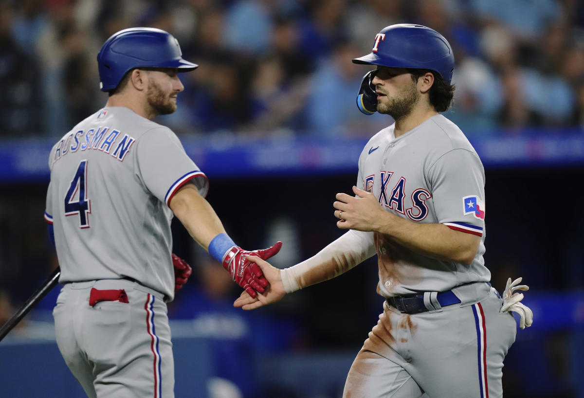 Rangers overcome Scherzer's early exit to beat Blue Jays 6-3