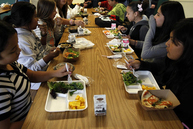 What Teens Think of Their School Lunches: 5 Takeaways From a