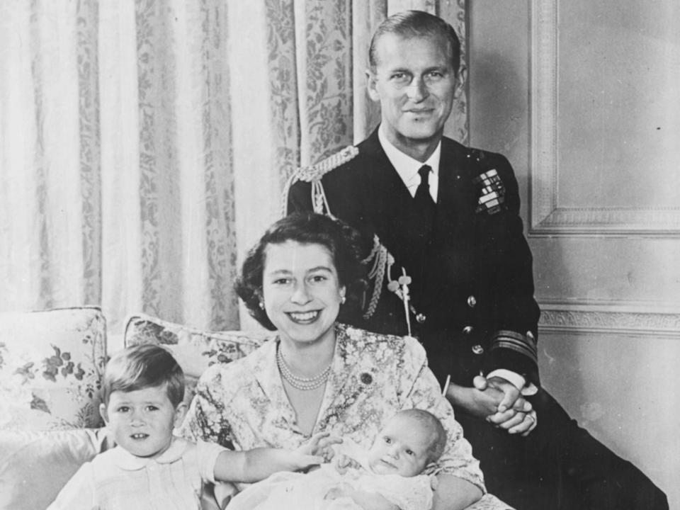 royal family portrait queen elizabeth kids