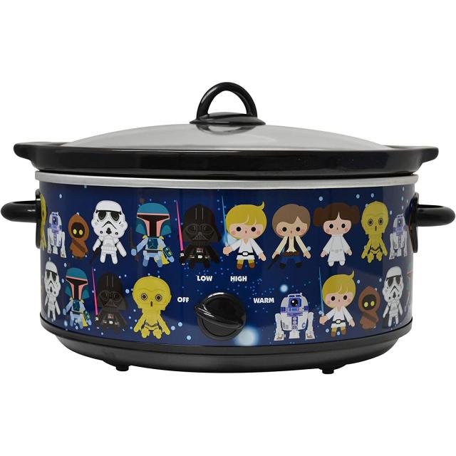 Uncanny Brands Star Wars The Mandalorian 2-Quart Slow Cooker