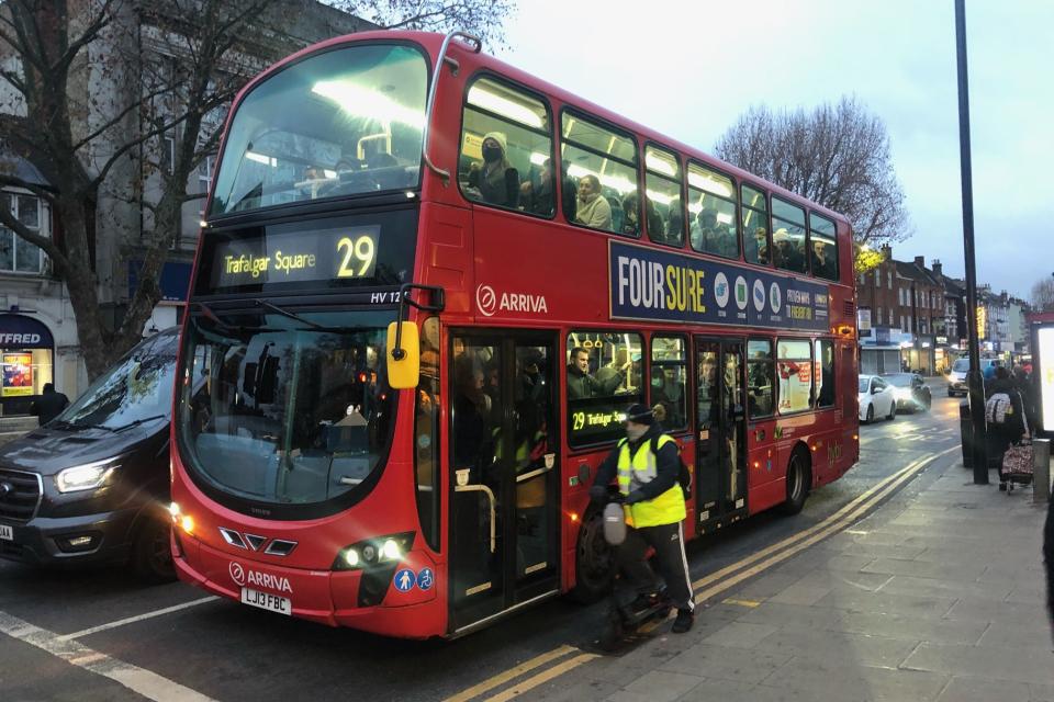 Commuters turn to buses in the Tube strike (Barney Davis)