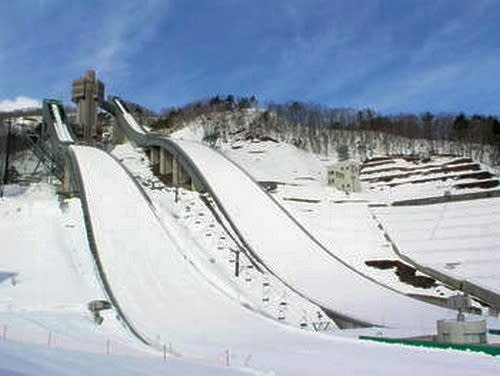 【驚奇景點】天神的遊樂場？白馬滑雪跳台冰雪盛會！