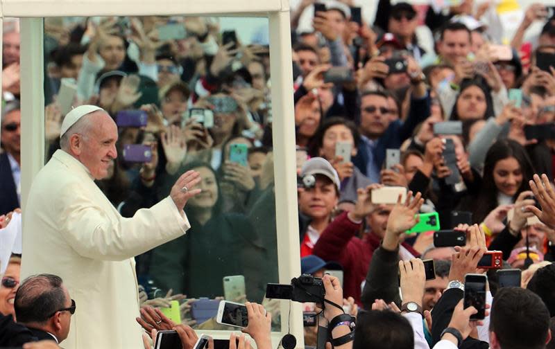 FOTOS: El Papa y su primer gran evento de masas en Colombia