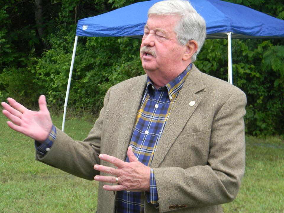 Lt. Gov. Randy McNally, R-Oak Ridge talks about the Oak Ridge outdoor pool at an event May 23, 2022.