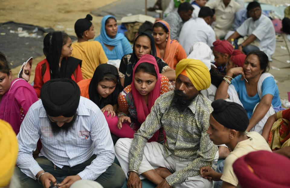 Dalit Sikhs gather for a protest in New Delhi. <a href="https://newsroom.ap.org/detail/IndiaDalitProtest/87814b9fc16e412aa1933d416f10d360/photo?Query=hindus%20caste&mediaType=photo&sortBy=&dateRange=Anytime&totalCount=191&currentItemNo=12" rel="nofollow noopener" target="_blank" data-ylk="slk:AP Photo/ R S Iyer;elm:context_link;itc:0;sec:content-canvas" class="link ">AP Photo/ R S Iyer</a>