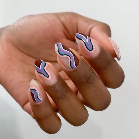 <p><a href="https://www.instagram.com/p/CNK9Zt4sPQy/?img_index=1" data-component="link" data-source="inlineLink" data-type="externalLink" data-ordinal="1">@nails_and_soul</a> / Instagram</p>