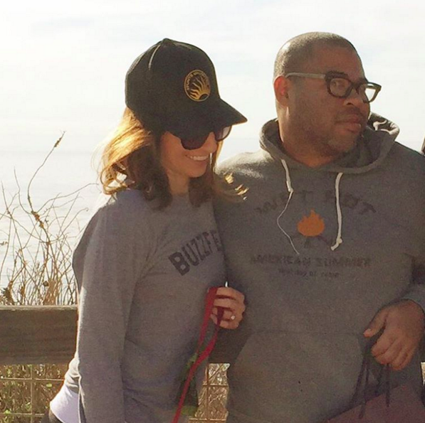 Chelsea Peretti showed off her ring from Jordan Peele while wearing athleisure. 