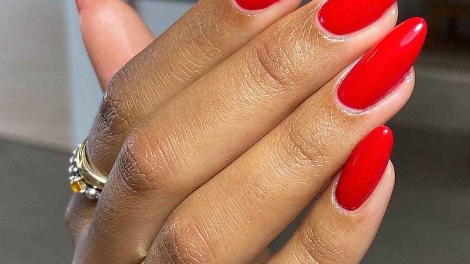 Red mani