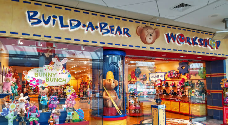 Build-A-Bear (BBW) workshop toy store shopping mall entrance in Burlington, Massachusetts