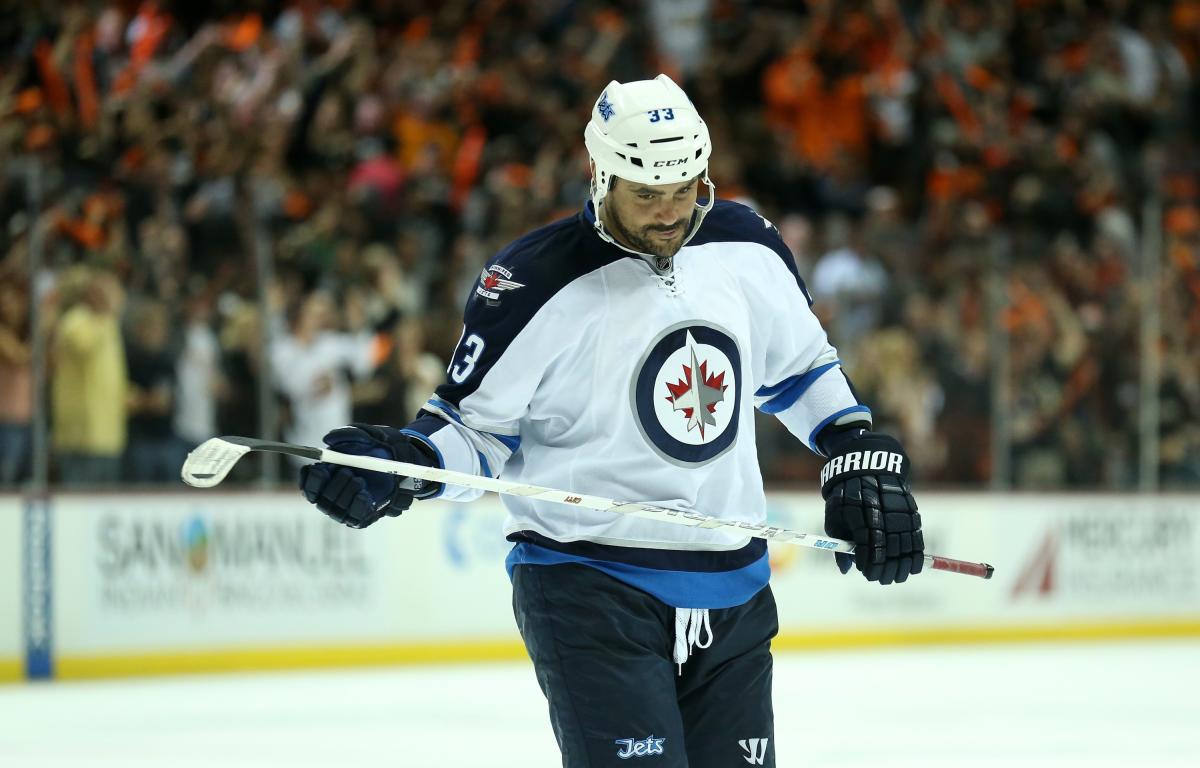 Puck Headlines: Winter Classic scalping update; Byfuglien debate