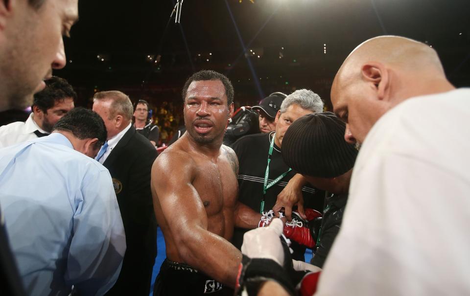 SYDNEY, AUSTRALIA - NOVEMBER 27: Shane Mosley looks dejected after his sixth-round TKO defeat to Anthony Mundine during the WBA International super welterweight title bout between Anthony Mundine and Shane Mosley at Acer Arena on November 27, 2013 in Sydney, Australia. (Photo by Mark Metcalfe/Getty Images)