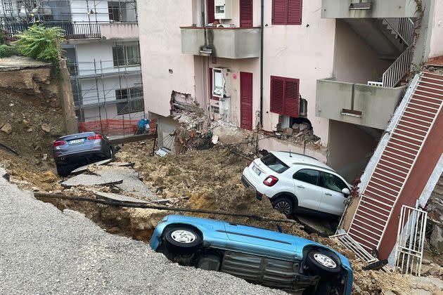 The collapse of a retaining wall near two buildings caused by the abundant rains that fell in the province of Agrigento in Sciacca (AG), 11 November 2021. Agrigento Prefect Maria Rita Cocciufa on Thursday told residents of the Sicilian city and the surrounding province to stay at home due to the expected arrival of a tornado.
ANSA/CARMELO IMBESI (Photo: CARMELO IMBESI ANSA)