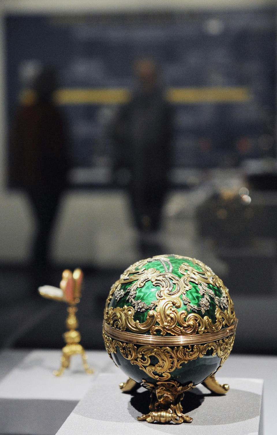 The 1902 Kelch Rocaille Egg sits on display at the Houston Museum of Natural Science Tuesday, Feb. 19, 2013, in Houston as part of the largest private collection of items in the United States from the Russian artisan Peter Carl Faberge. The Kelch egg was created by Michael Perchin, one of Faberge's head workmasters. Featuring more than 350 objects, the exhibit "Fabergé: A Brilliant Vision," runs through Dec. 31, 2013 at the Houston Museum of Natural Science. (AP Photo/Pat Sullivan)