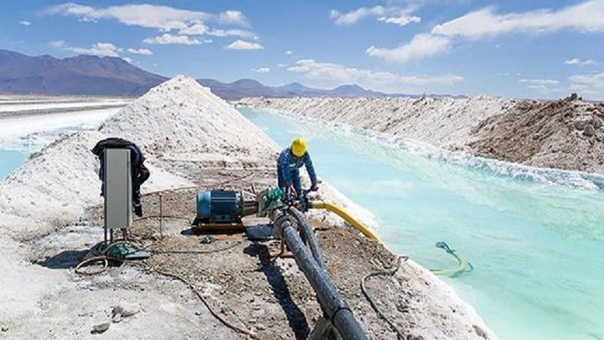 Sindicato rechazó la nacionalización del litio y alertó que la minería metalífera 