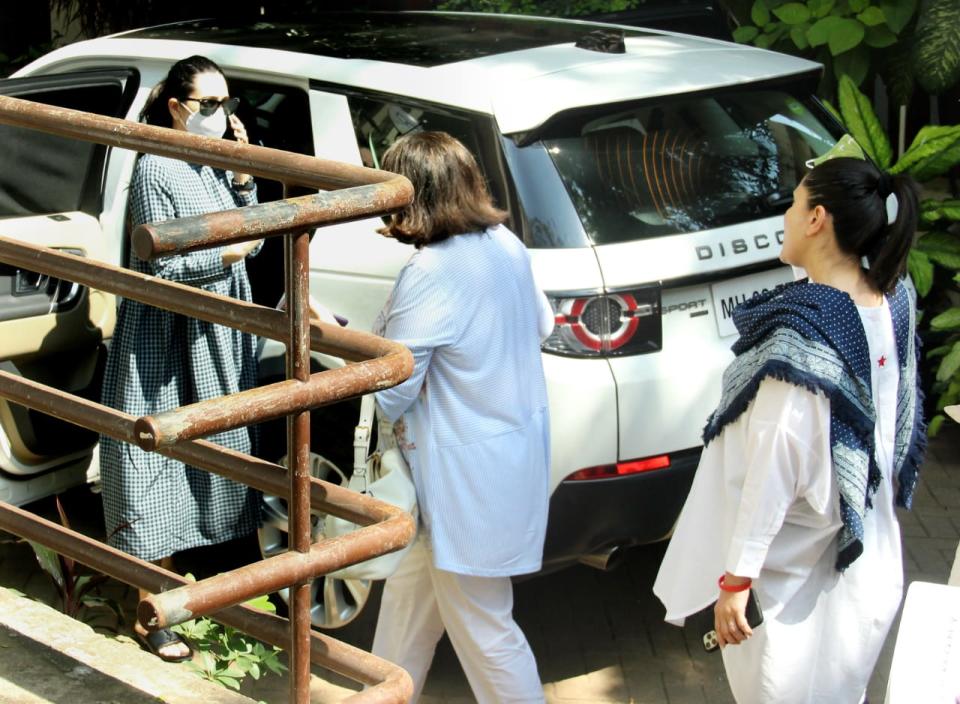 Karisma Kapoor, Babita and Kareena Kapoor Khan