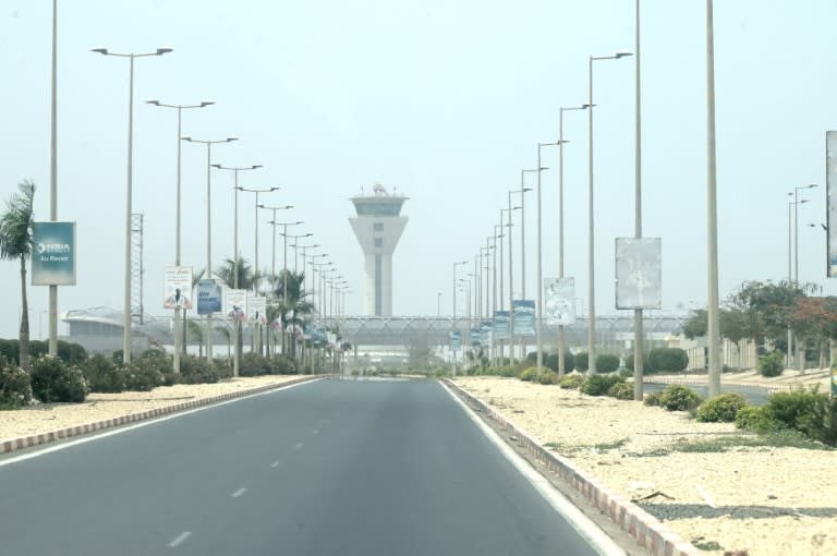 La torre de control del aeropuerto internacional Blaise Diagne, en Diass, Senegal, en una imagen del 9 de mayo de 2024 (Seyllou)