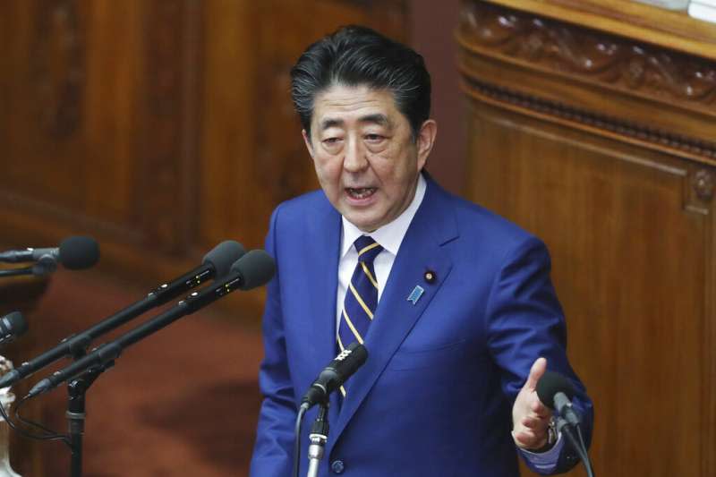 日本首相安倍晉三20日在國會發表施政演說。（美聯社）