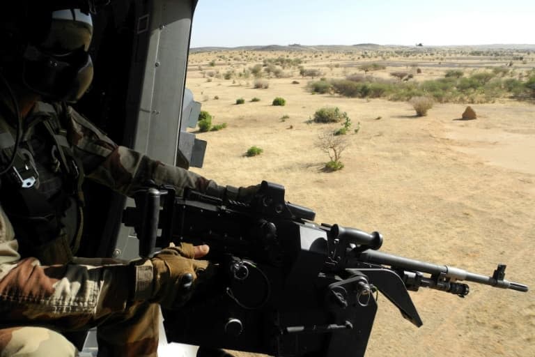 Un soldat français de la force Barkhane en opération au Mali, près de la frontière avec le Burkina Faso, en novembre 2017 - Daphné BENOIT © 2019 AFP