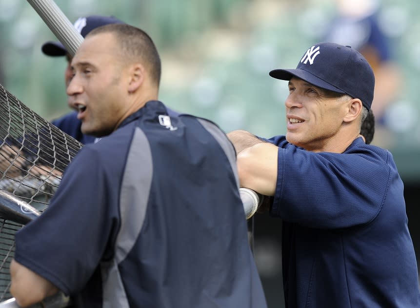 Suiting Up for a Ceremony, Derek Jeter Swings for the Fences - The New York  Times