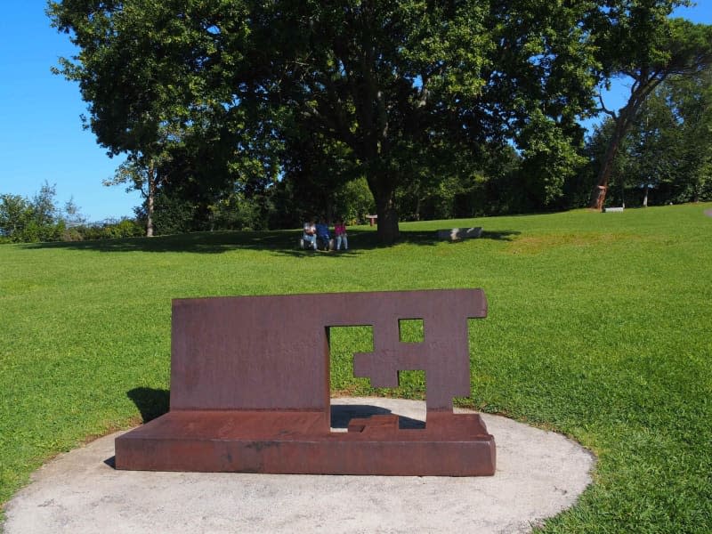 Chillida's sculptures are widely scattered around the artist's country estate in the Basque Country. Andreas Drouve/dpa
