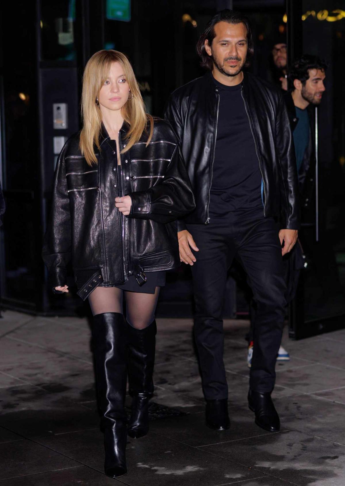 Sydney Sweeney sort avec son fiancé Jonathan Davino à New York