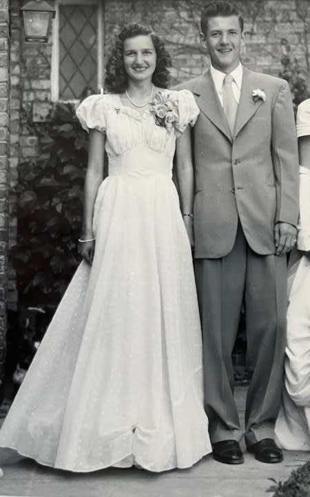 Bill Hassinger and Joanne Blakkan attended prom together in 1949 (Photo courtesy: Linda Blakkan)