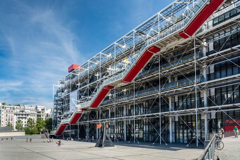 the pompidou centre in paris