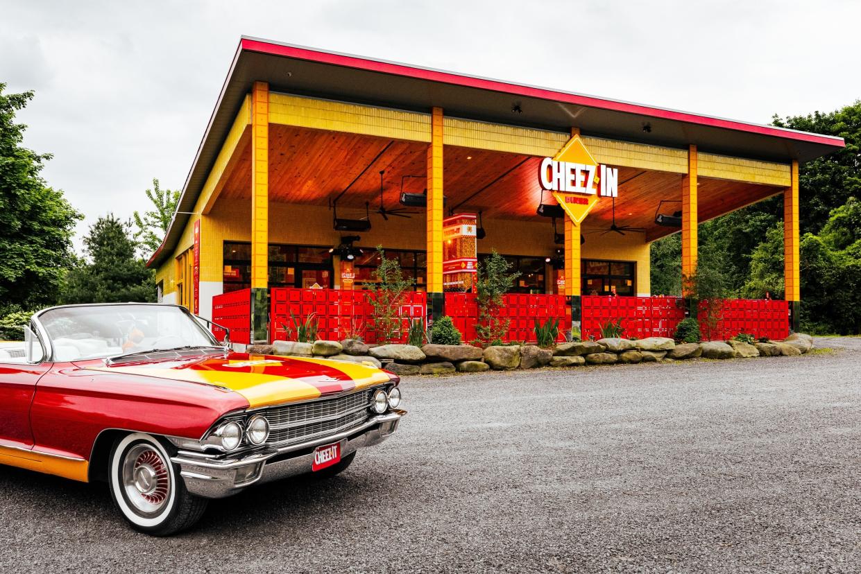 Exterior of the Cheez-In Diner.