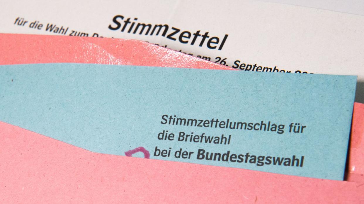 Ein Muster eines Stimmzettelumschlags für die Briefwahl.