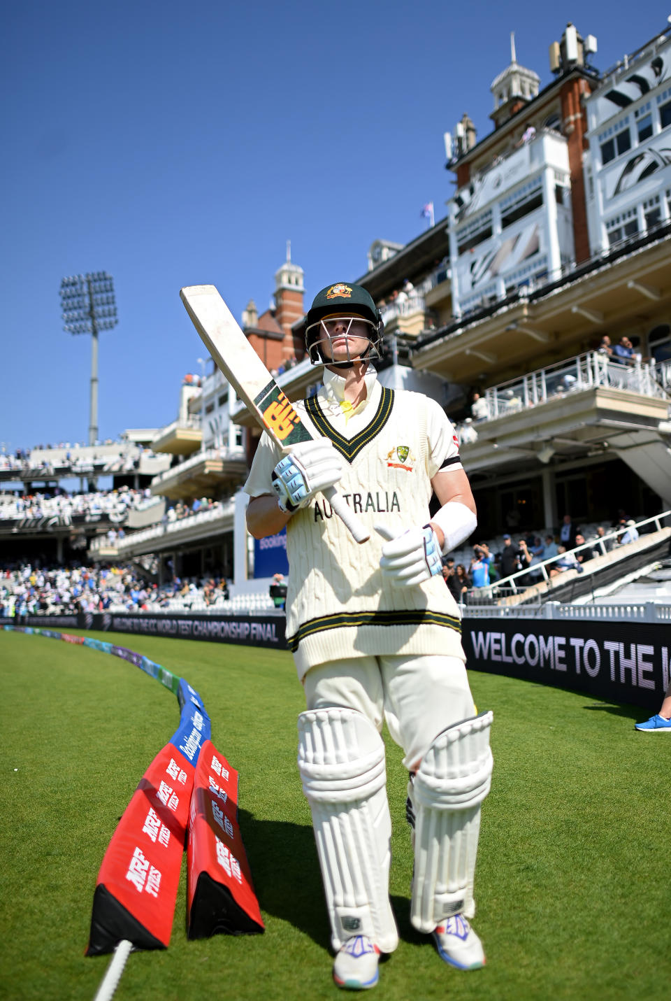 Steve Smith walks out to bat.