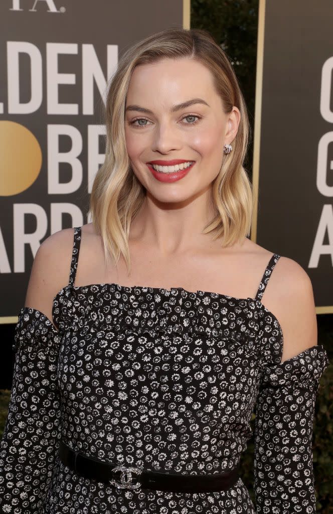 3) Margot Robbie