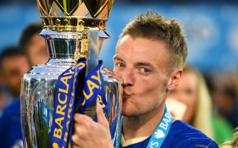 Jamie Vardy signs new four-year Leicester contract that will keep him at club until age of 35