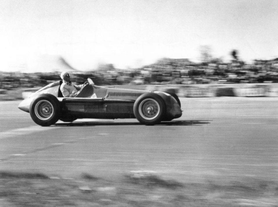 Giuseppe Farina races in the first Formula One race in 1950