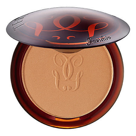 <a href="http://www.sephora.com/terracotta-bronzing-powder-P284710?om_mmc=Googlepla&_requestid=42976&cm_mmc=us_search-_-GG-_-pla-_-{keyword}&ci_src=17588969&ci_sku=1326263">Sephora</a>