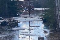 <p>Les inondations aux abords du village de Manley Hot Springs, en Alaska.</p>