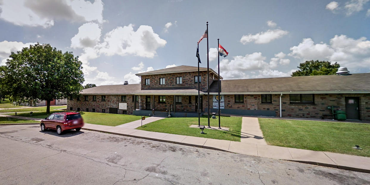 St. Francois County Detention Center in Farmington, Mo. (Google maps)