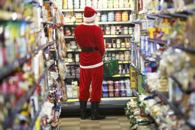 Which Stores Are Open and Closed on Christmas and Christmas Eve in